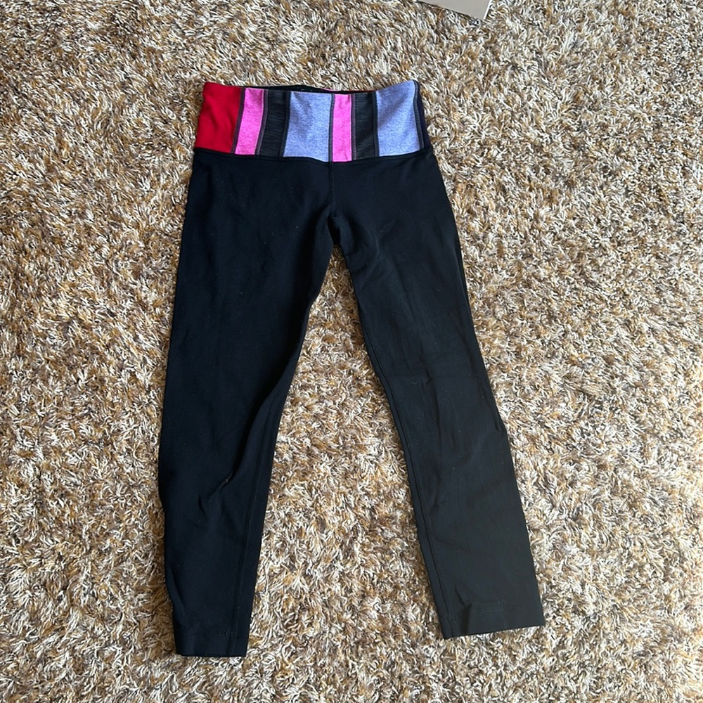Lululemon black capris - size 2